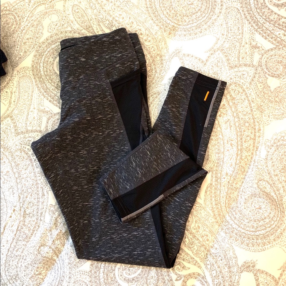 Lucy yoga tights